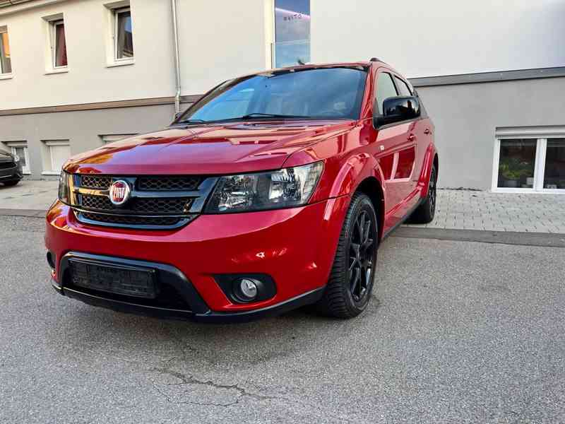 Fiat Freemont Black Code 2,0TDI AUt. 125kw - foto 1
