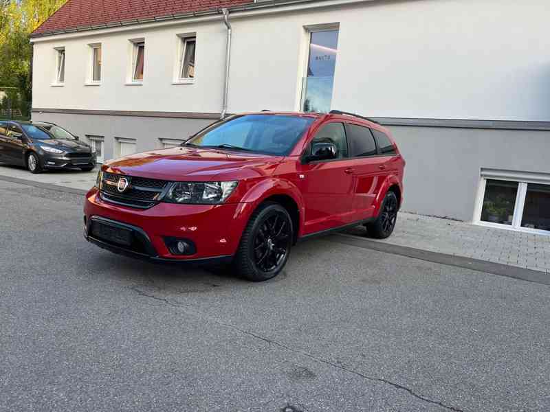 Fiat Freemont Black Code 2,0TDI AUt. 125kw - foto 4