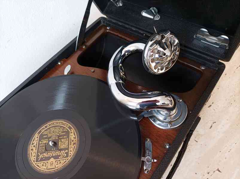Starožitný gramofon na kliku His Master’s Voice, rok 1931   - foto 4