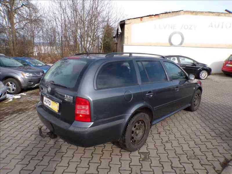 Škoda Octavia 1,6 i TOUR,TAŽ.ZAŘ. - foto 4