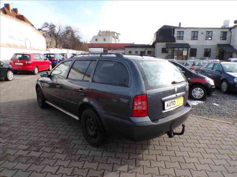 Škoda Octavia 1,6 i TOUR,TAŽ.ZAŘ. - foto 3