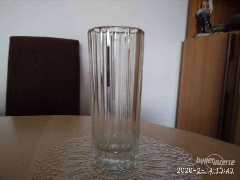 Retro váza, fazetově broušené sklo - foto 1
