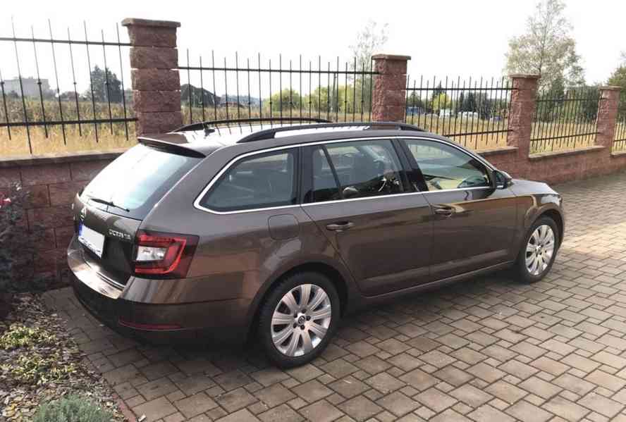 Škoda Octavia Combi 2.0 TDI DSG - foto 4