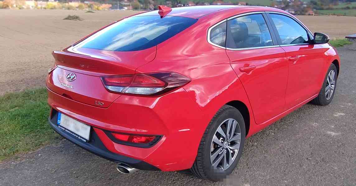 Hyundai i30, 1,4 TGDI 103 kW, 1. majitel, serviska - foto 6