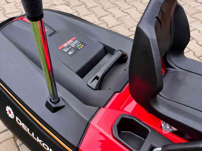 Zahradní traktor Dellkon DRM38E-L586 - foto 4