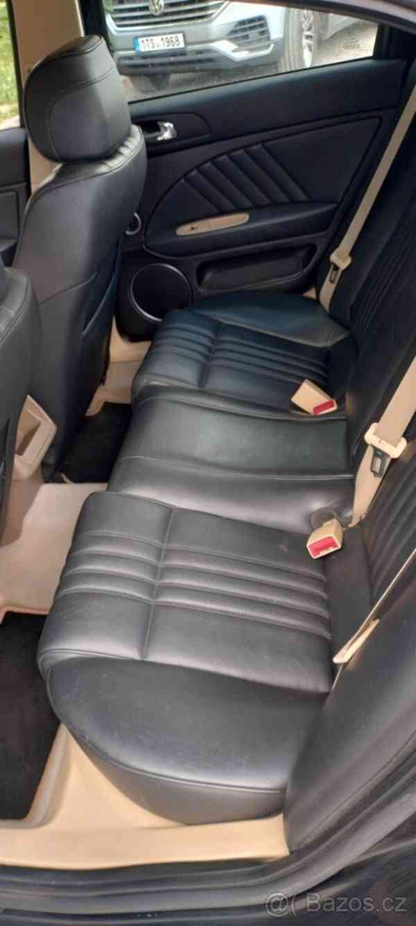 Alfa Romeo 159 2,4   JTD 154 kw Q4 - foto 4