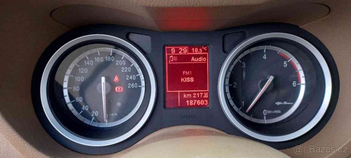 Alfa Romeo 159 2,4   JTD 154 kw Q4 - foto 7