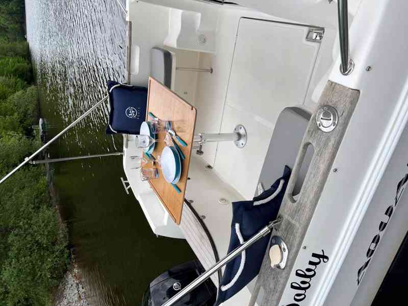 Aqualine 645 + Mercury F 150 L EFI a lodním vlekem Tema Boat - foto 16