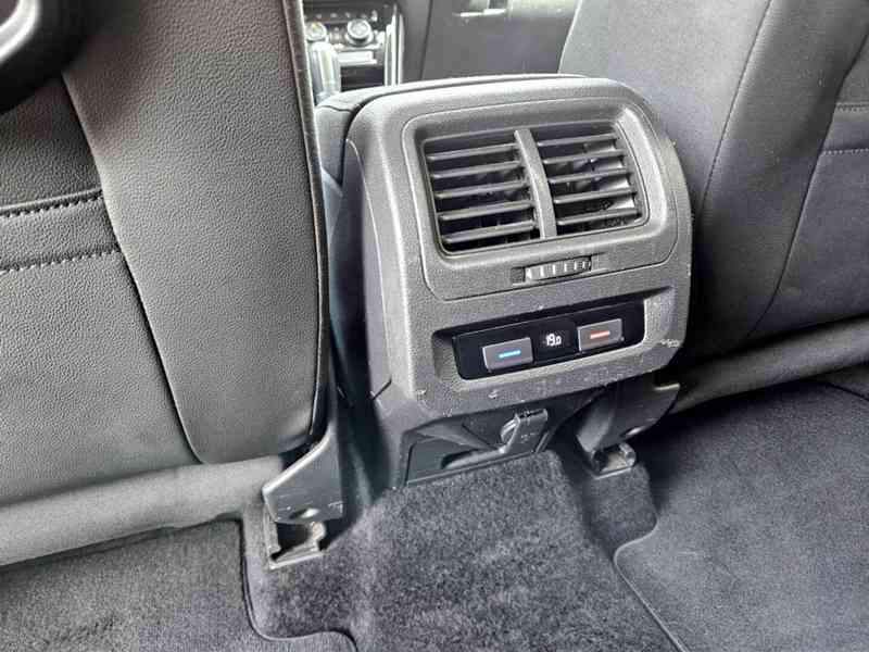 Volkswagen Touran 1.6 TDI 85 kW Highline 7DSG - foto 14