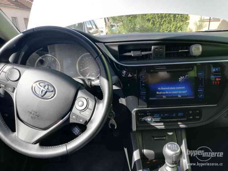 Prodám Toyotu Corollu 1.6 Valvematic Active (12962km) - foto 9