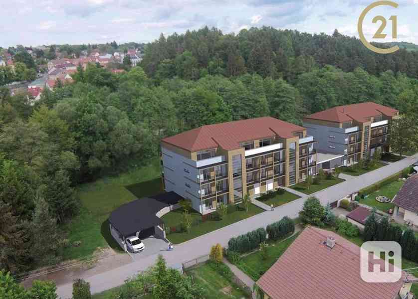 PRONÁJEM BYTU 2+KK 59M2 S TERASOU 4M2 A PŘEDZAHRÁDKOU 158M2 - foto 9