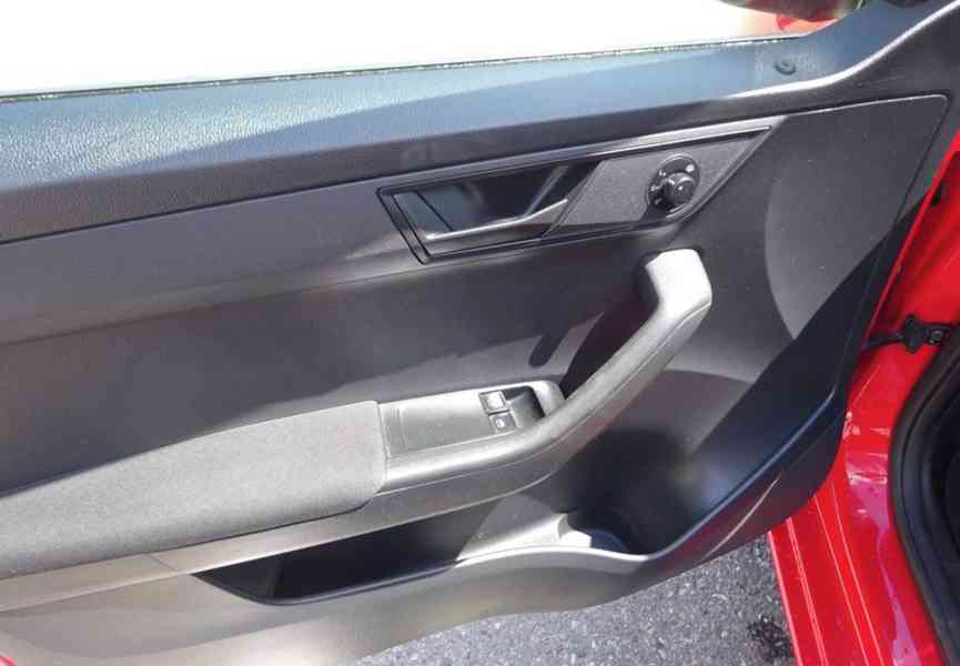 Škoda Fabia 1.0 MPI r.v.2015 (55 kw) STK:6/2028 - foto 6