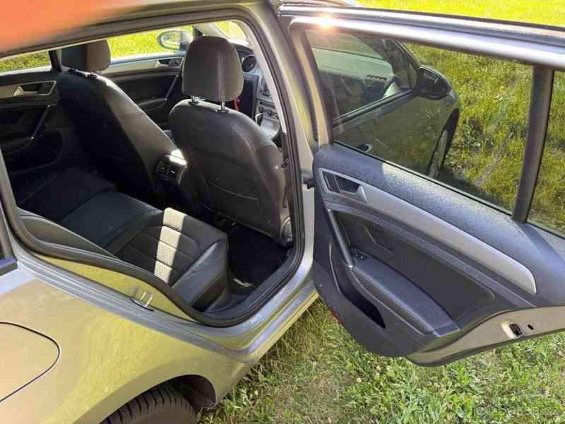 Volkswagen Golf 1,2   VII Variant TSI - foto 8