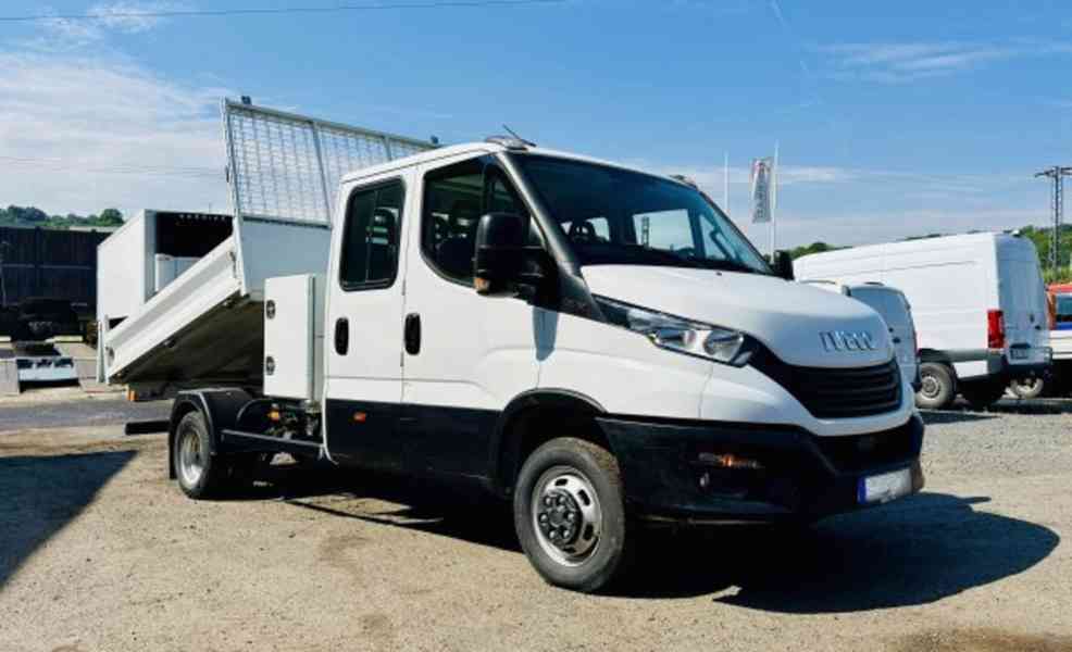 3.5t sklápěč 6míst tupláky IVECO Daily - foto 3