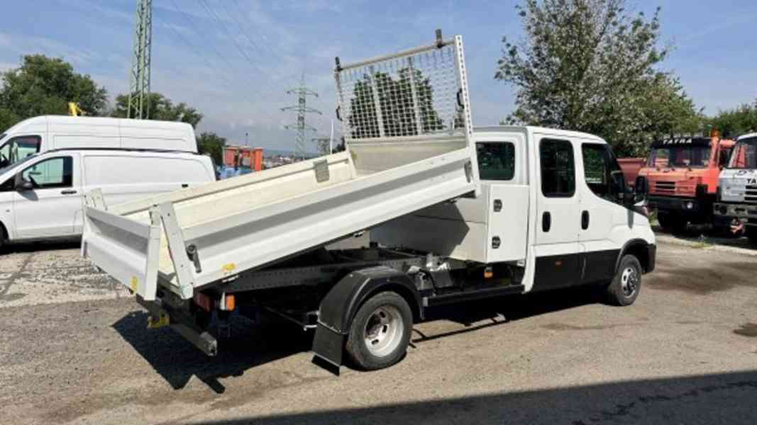 3.5t sklápěč 6míst tupláky IVECO Daily - foto 4
