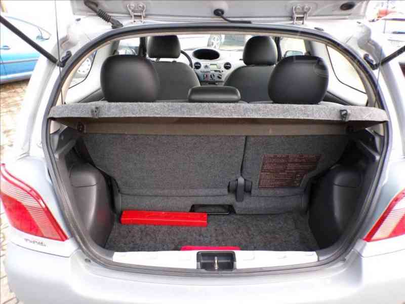 Toyota Yaris 1,0 VVT-i - foto 9