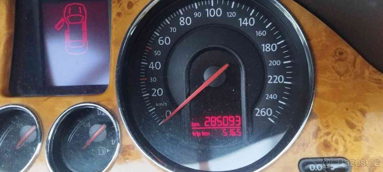 Volkswagen Passat 2,0 - foto 4