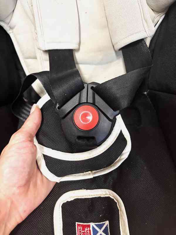 Autosedačka - foto 2