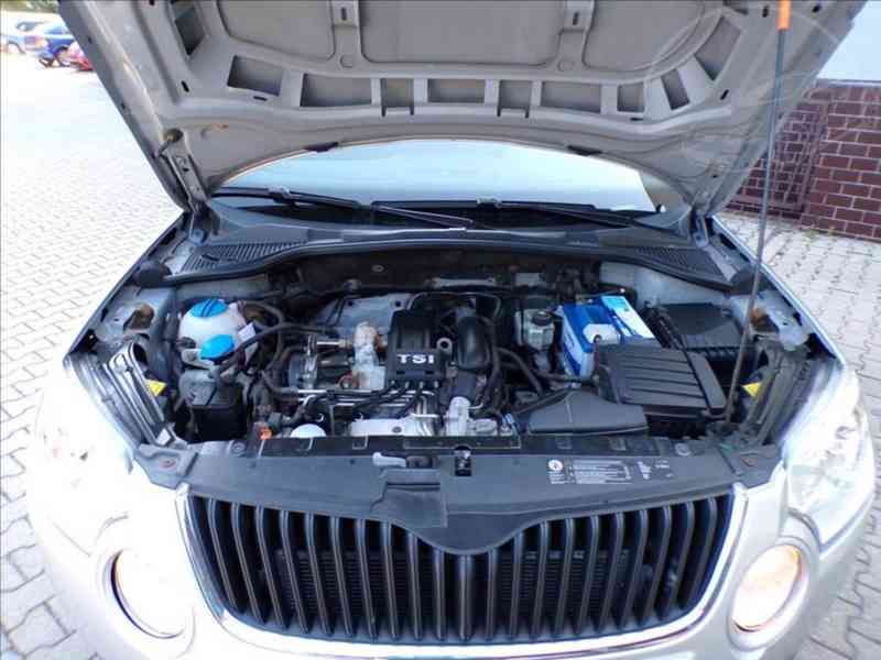 Škoda Yeti 1,2 TSI DSG,SERVISNÍ KHIHA - foto 14