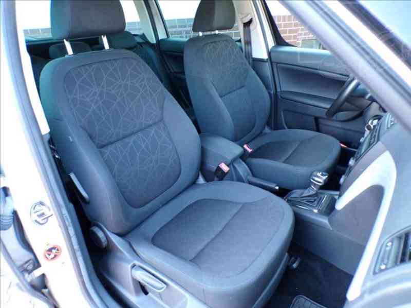 Škoda Yeti 1,2 TSI DSG,SERVISNÍ KHIHA - foto 13