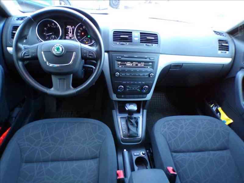 Škoda Yeti 1,2 TSI DSG,SERVISNÍ KHIHA - foto 5