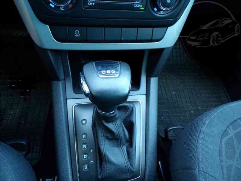 Škoda Yeti 1,2 TSI DSG,SERVISNÍ KHIHA - foto 7