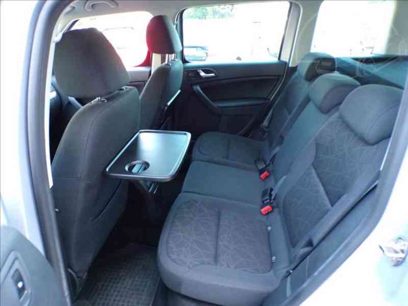 Škoda Yeti 1,2 TSI DSG,SERVISNÍ KHIHA - foto 9