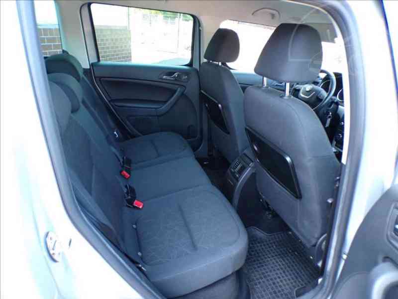 Škoda Yeti 1,2 TSI DSG,SERVISNÍ KHIHA - foto 11