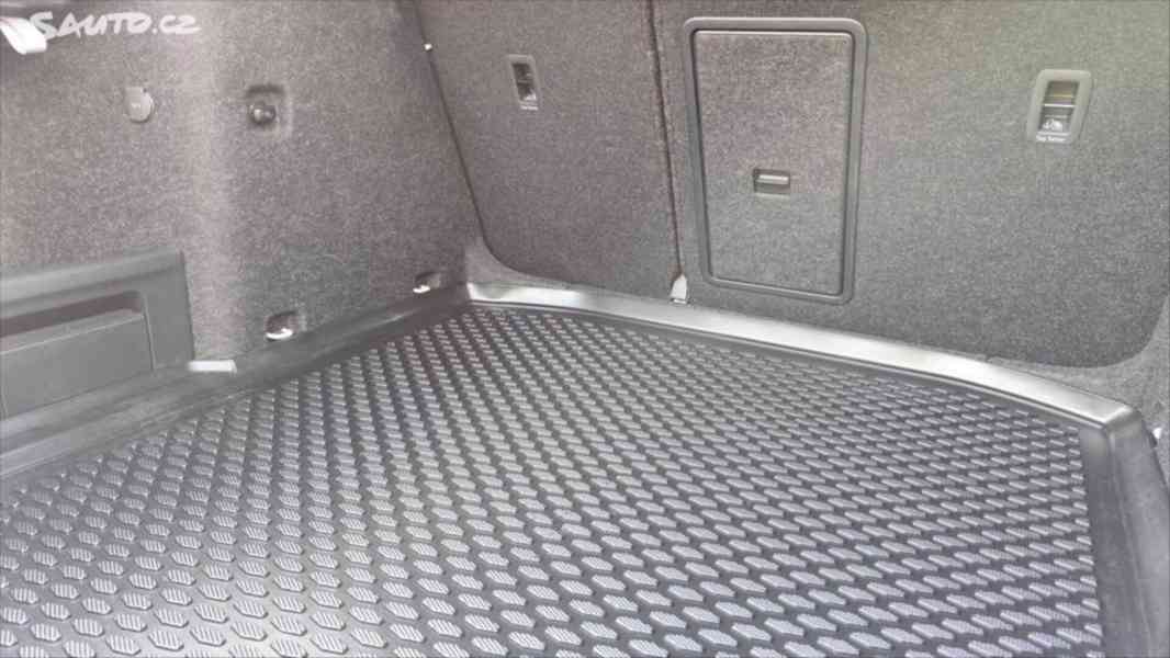 Škoda Octavia 1,6   TDI - foto 10