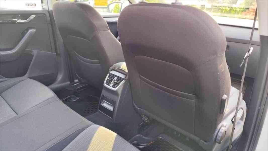 Škoda Octavia 1,6   TDI - foto 11