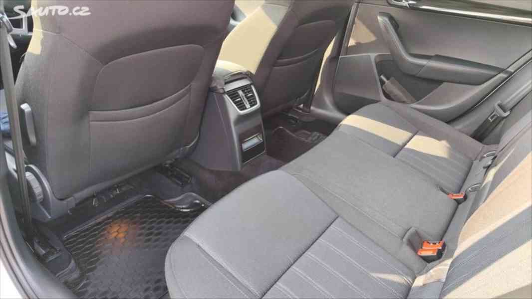 Škoda Octavia 1,6   TDI - foto 4