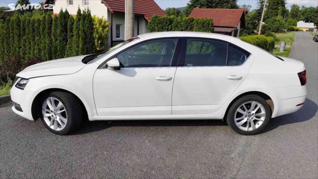 Škoda Octavia 1,6 TDI - foto 1