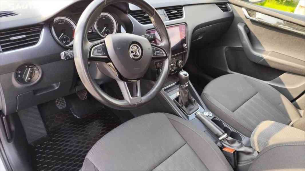 Škoda Octavia 1,6   TDI - foto 5