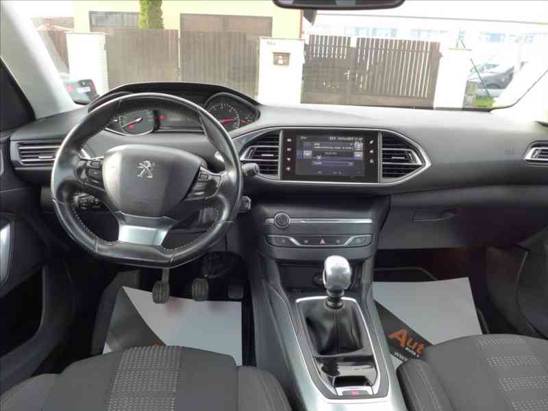 Peugeot 308 2,0 HDi FULL LED,TAŽNÉ,VÝHŘEV - foto 7