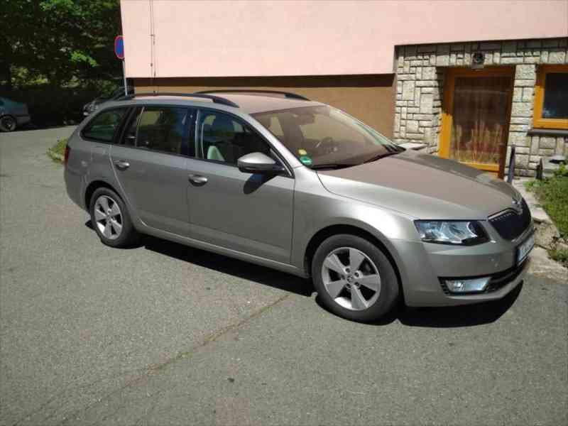 Škoda Octavia - foto 8