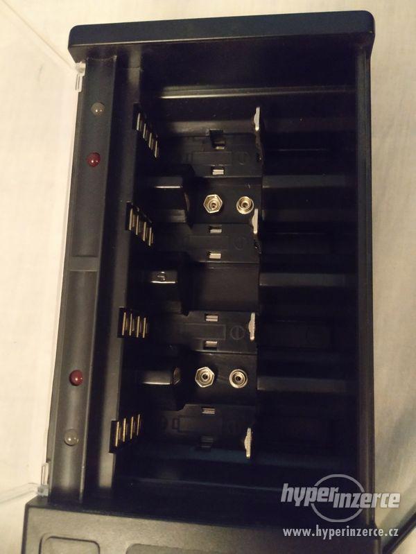 Multinabíječka baterií DURACELL CEF11E + nabíjecí baterie C - foto 2
