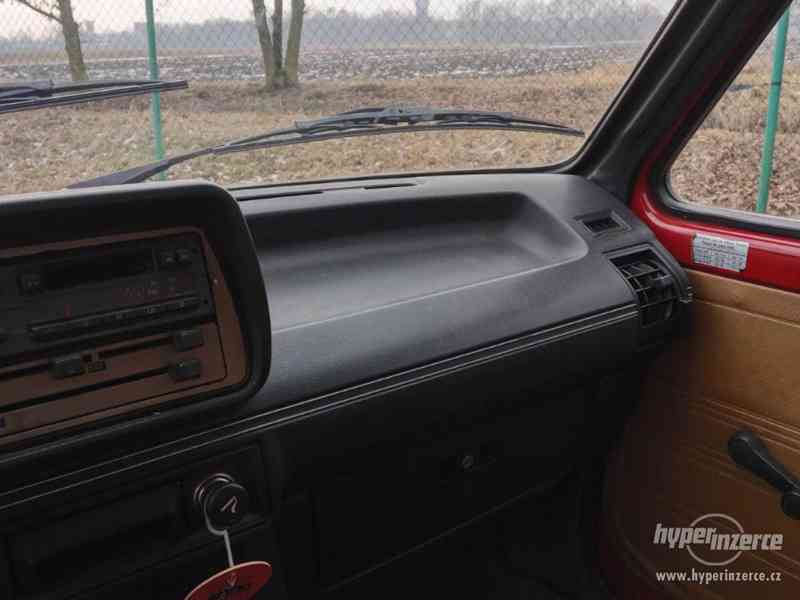 VW Jetta mk1 1,6D - foto 8