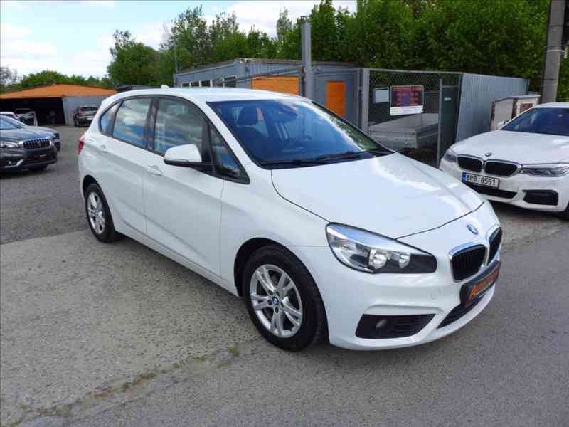 BMW Řada 2 1,5 216D ACTIVE TOURER - foto 2