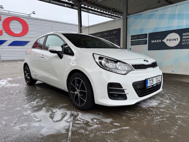 Kia Rio 1.4 CVVT 6q manuál - foto 9