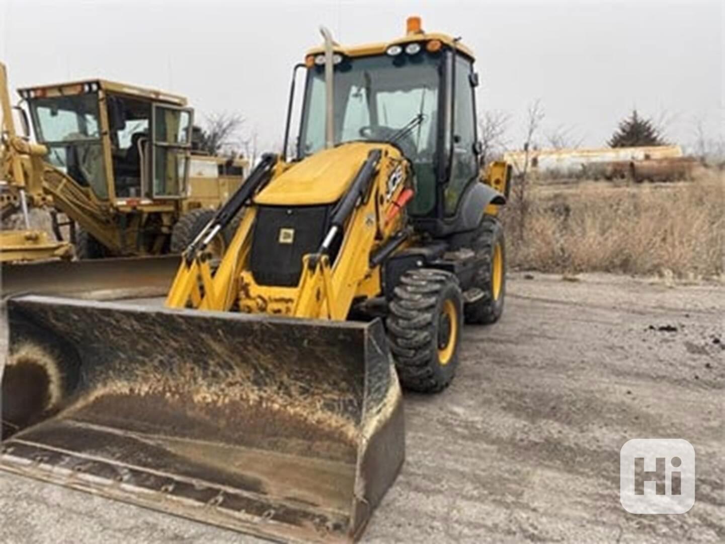  Rypadlo JCB 3CX - foto 1