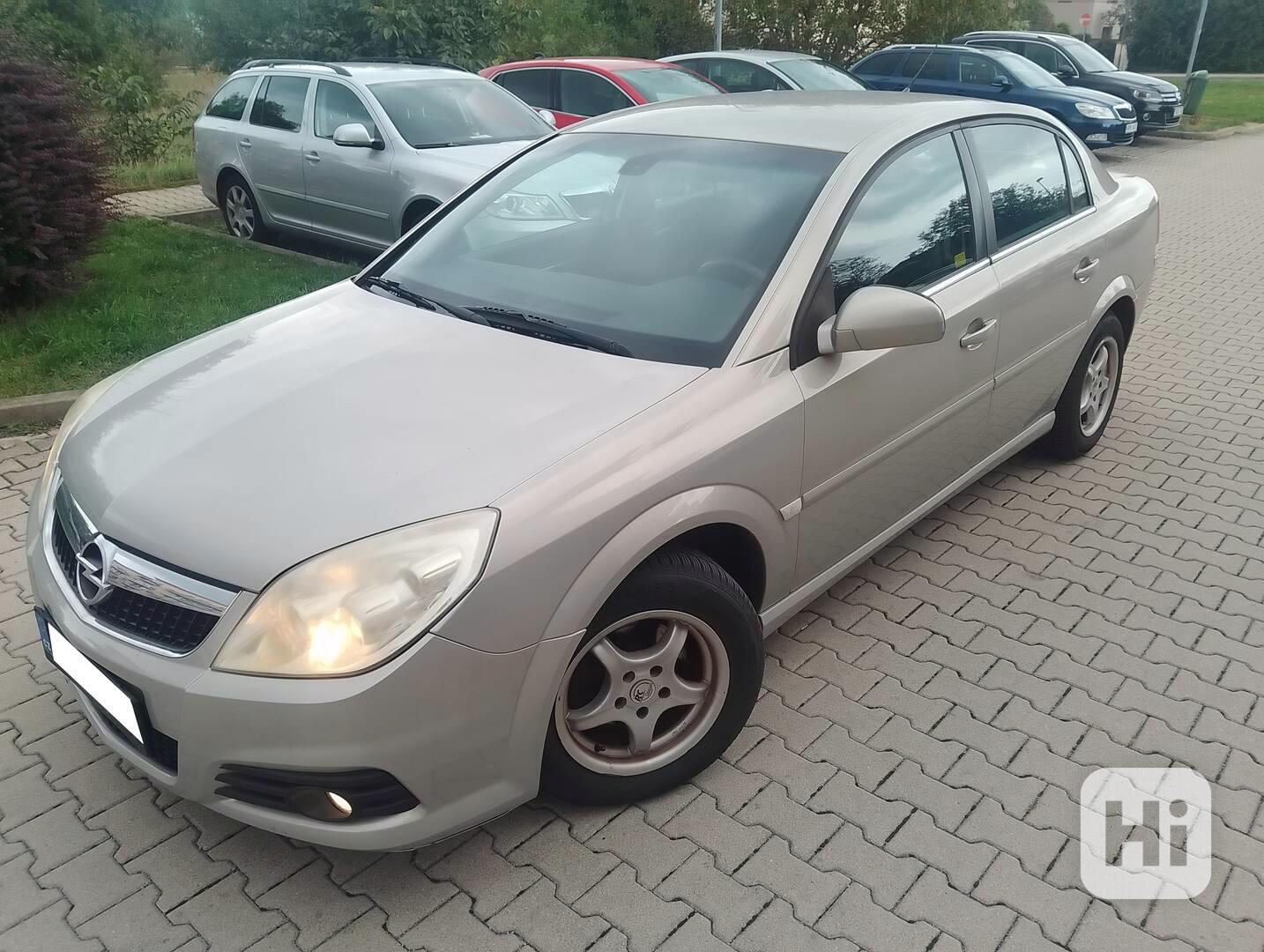 Opel Vectra 1.8 Cosmo - foto 1