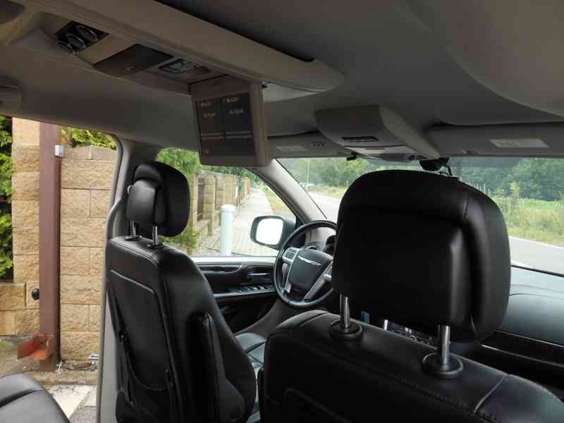 Chrysler Town Country 3,6 LPG Limited 2015 - foto 10