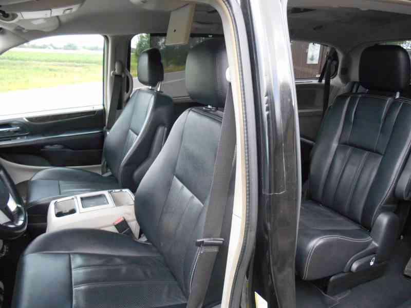 Chrysler Town Country 3,6 LPG Limited 2015 - foto 15