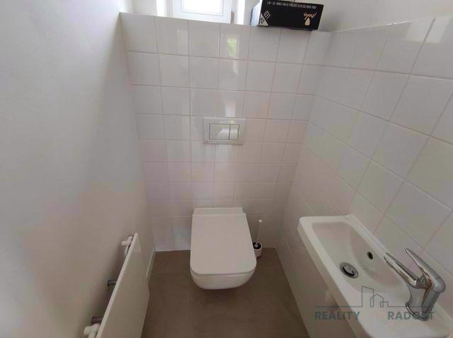 Pronájem rodinného domu 200 m², pozemek 341 m² - foto 12