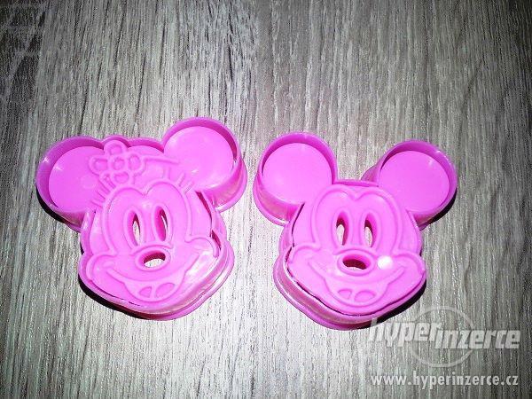 3D vykrajovátka Mickey a Minnie - foto 3