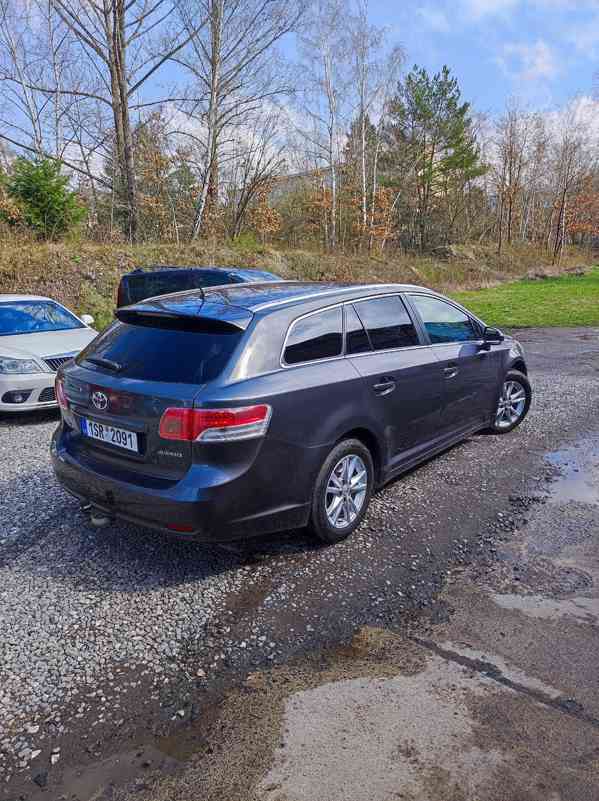 Prodám Toyota Avensis 2010, 1998 cm3, 93 Kw - foto 3