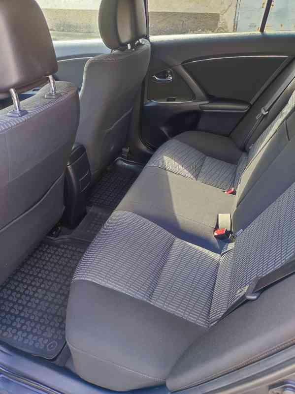 Prodám Toyota Avensis 2010, 1998 cm3, 93 Kw - foto 9