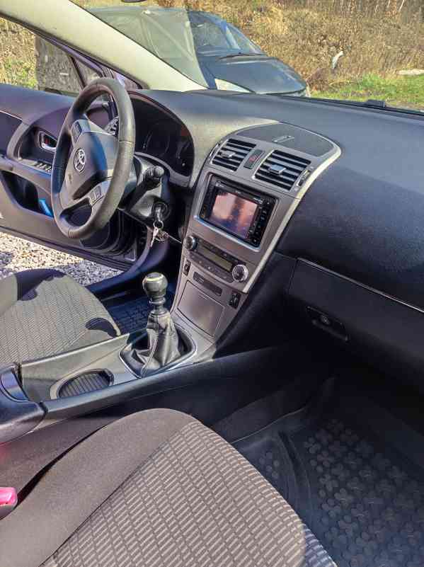 Prodám Toyota Avensis 2010, 1998 cm3, 93 Kw - foto 13
