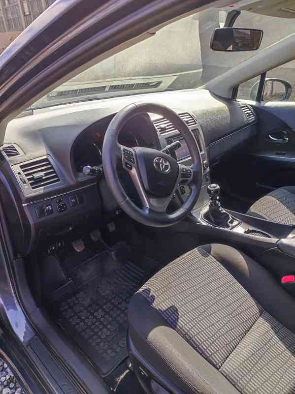 Prodám Toyota Avensis 2010, 1998 cm3, 93 Kw - foto 7
