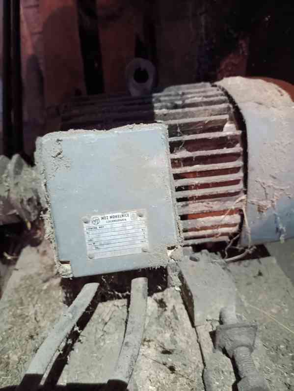 cirkulárka - foto 2